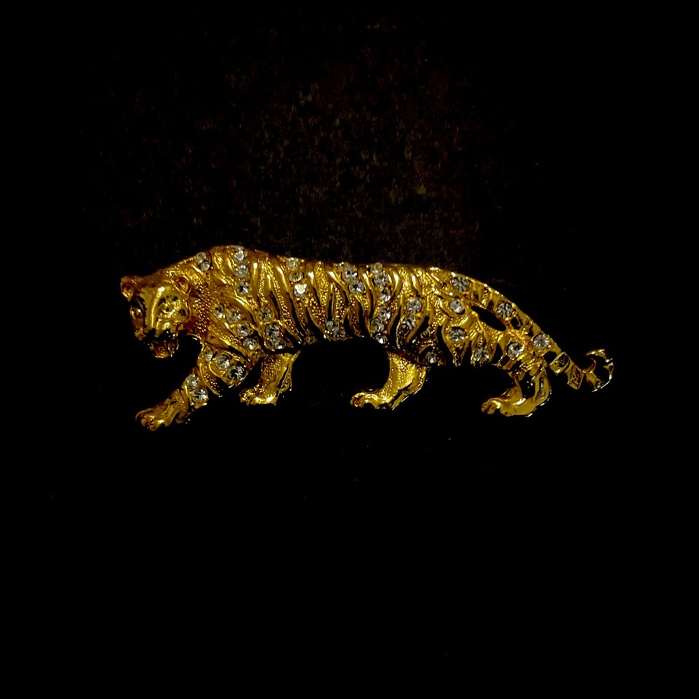 Rhinestone Striped Tiger Brooch
